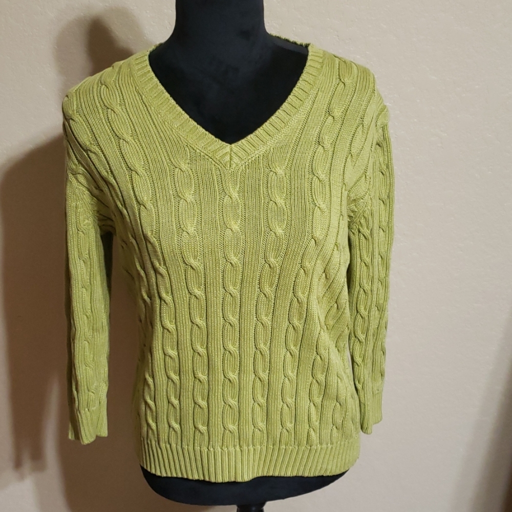 Cable vneck sweater